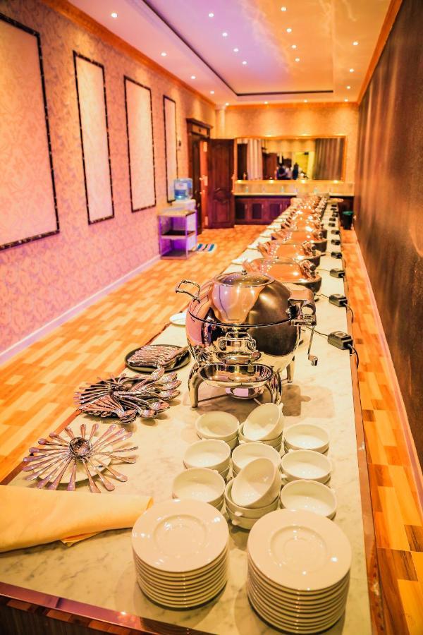 Aurora Banquet And Hotel Chilaw Exterior foto